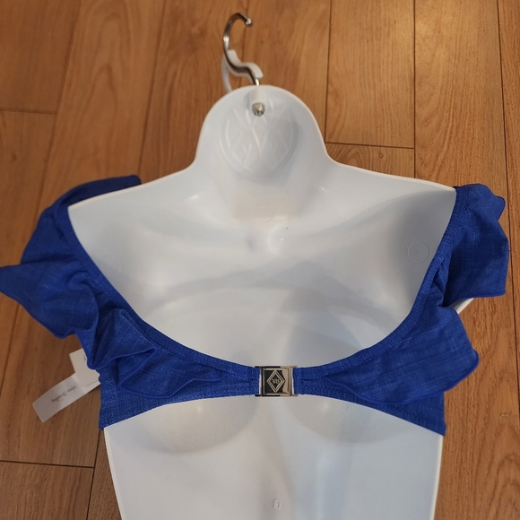 Vera Bradley Off the Shoulder Bikini Top - Picture 3 of 10